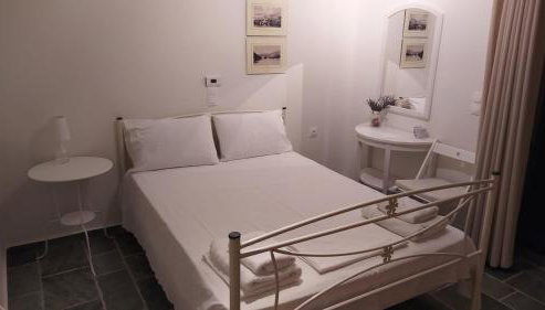 Balkonikarystos (To Mpalkoni tis Karistou) - Foto 3