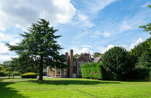 Modern Bletchley home with stylish decor - Foto 18