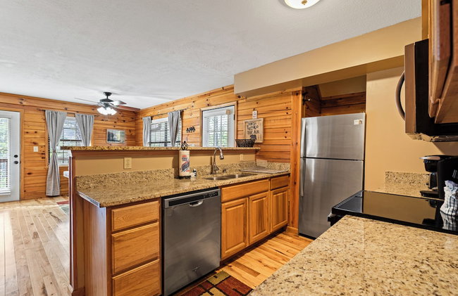 Bear Hideaway Cozy 3BR Cabin - Foto 37