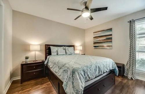 Cozy 2BD Apt DFW South I12 - Foto 9