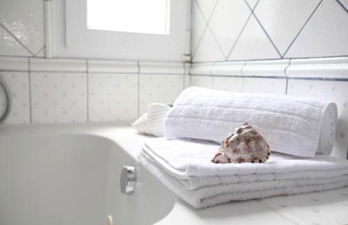 Six Steps From The Forest - Photo 64