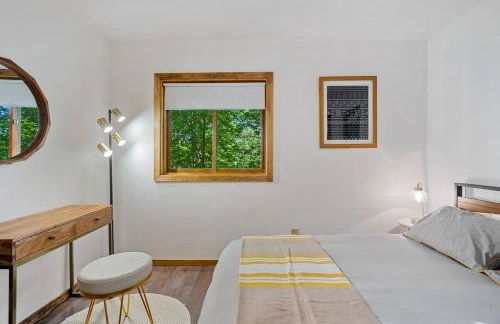 The Black Forest Chalet - Hot Tub, Hiking, Kayak - Foto 52