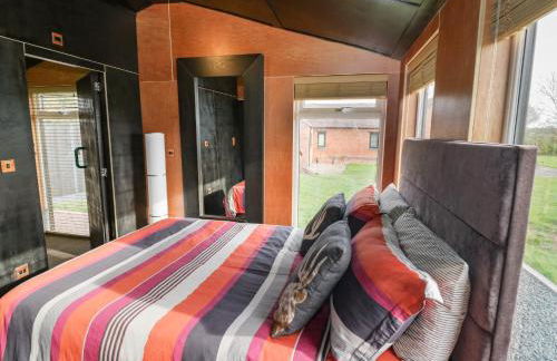 The Tractor Shed - Photo 15