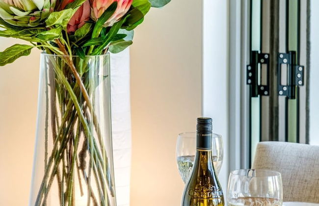 Charming Home With Mountain Views at Rivendell - Photo 4