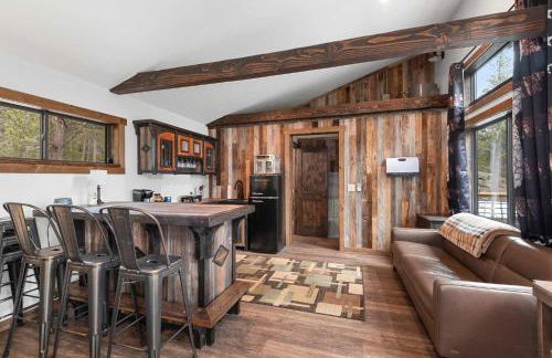 34 Acre Escape Games Hiking Pool Table Bicycles - Foto 43