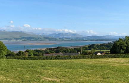 Llinos Cottage - Photo 8