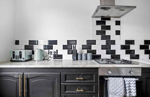 Parea Living - Hackney, 4-Bedroom Victorian House w Big Garden - Foto 30