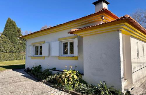 T3 Cozy Old House with XL garden - Foto 13