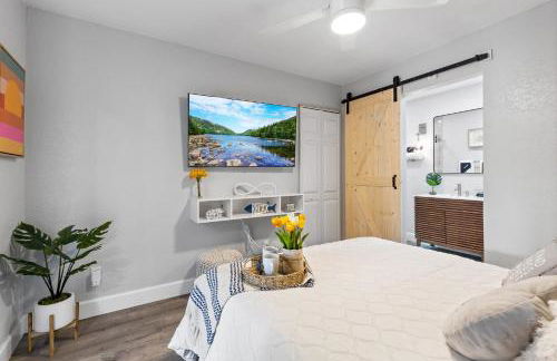 Endless Sunset- Near Beach Surf and Pet Friendly - Photo 19