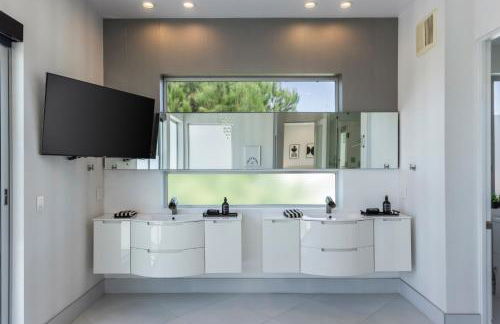 5BR Modern West Hollywood Retreat - Foto 41