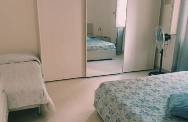 Appartamento con camera matrimoniale e divano letto - Foto 2