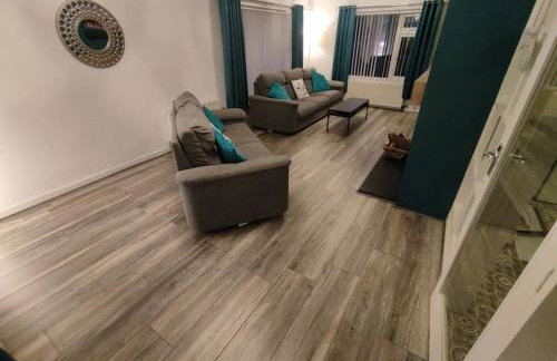 Benllech Sea View bungalow, Dog Friendly sleeps 6 - Foto 10