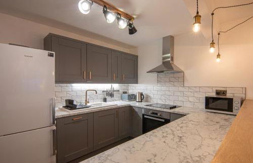 Former 16th Century Inn - In the heart of Macclesfield, gateway to the Peaks - Photo 11