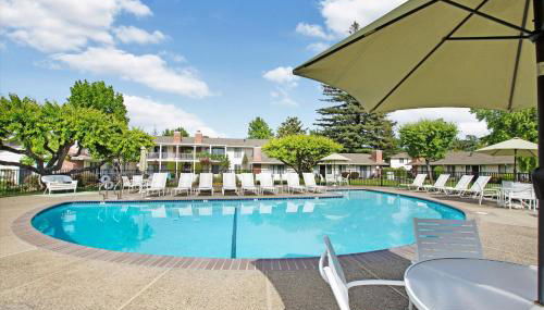 Silverado Condo - Photo 2