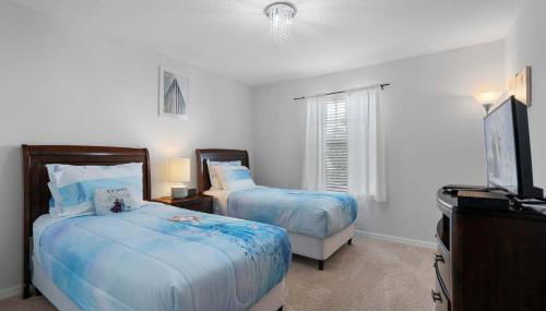 4BR Townhome with Pool at Storey Lake - Foto 4