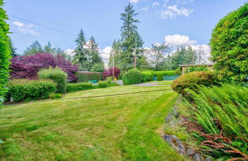 Private park in a cozy home next to I-90 huge yard - Foto 77