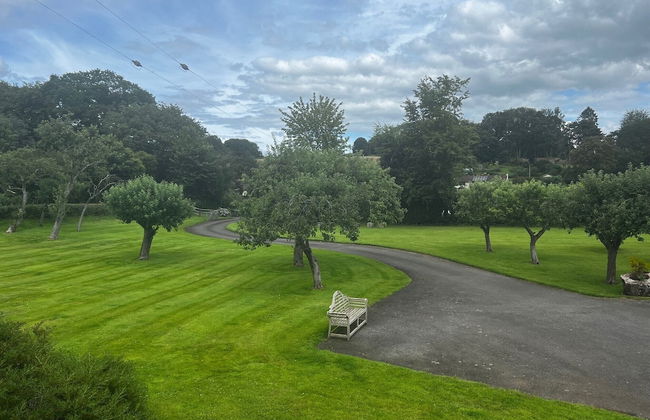 Cozy Studio Attic Retreat in Bettws Newydd - Foto 8