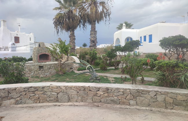 Ornos Beachside 2 Bd Stylish House - Photo 35