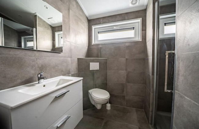 3 bedroom House in Arnhem with swimming pool and garden - Photo 7