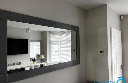 Stylish Cosy Home - M42, Airport, NEC & Train St - Photo 23