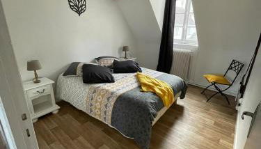 Le Tertre - Quartier cathédrale - Parking privé inclus - Foto 2