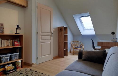 Le Pommier Gite neuf avec parking privé clos - Foto 11