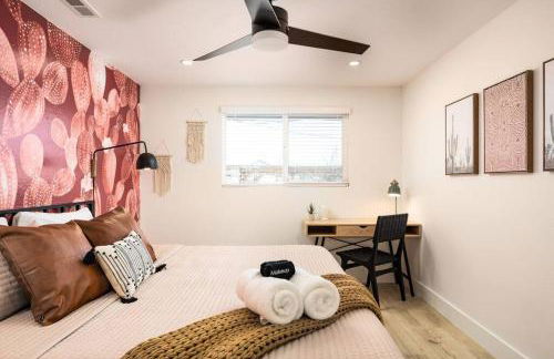 Wild West Disco Haus! Sleeps 12, Hot Tub + Gym! - Foto 46