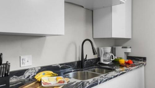 Chic Vinewood Home King Plus 2 Queens - Foto 4