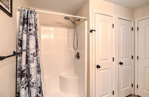 Bristol Escape with Patio, 2 Mi to Downtown! - Foto 18