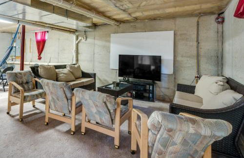 Centrally Located Family Home with Pool - Foto 25