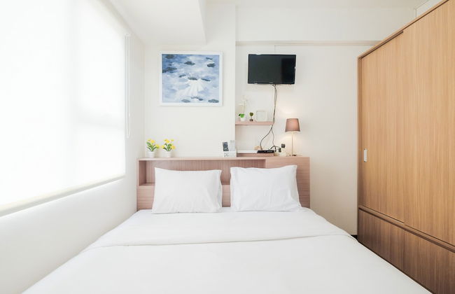 Spacious and Comfortable 2BR Cinere Resort Apartment - Photo 3