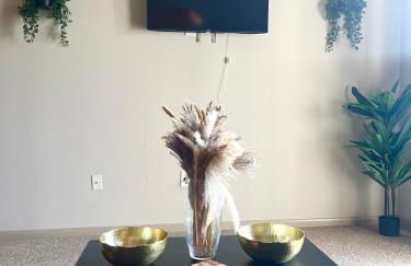 Vibrant Oasis in the Heart of Midtown & Downtown - Foto 11