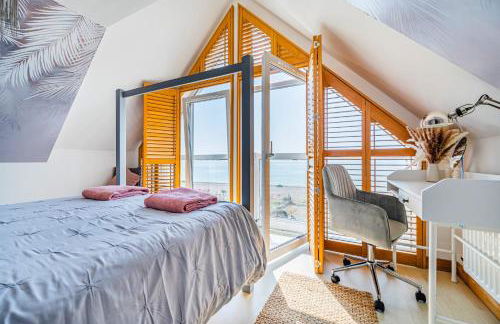 Pebble Paradise Beachfront Family Getaway - Foto 18