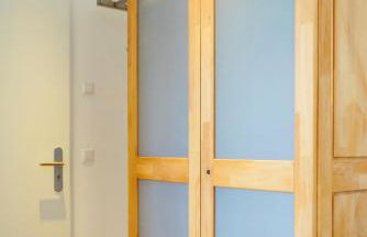 Wohnensemble mit 3 separaten Bereichen- 2 Küchen- 3 Badezimmer- 10 Personen- Garten- Parkplatz - Foto 29