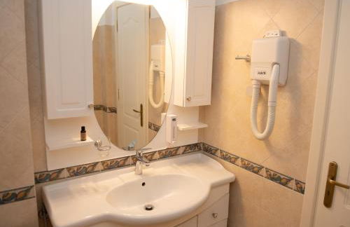 Dafnis Koufonisia - Foto 46