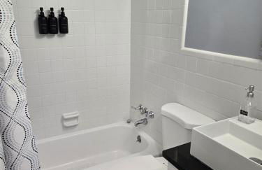 2 King Beds Near Airport - The Silver Hideaway - Foto 21