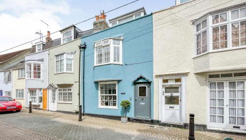 Cobb Cottage - Harbourside permit parking - Photo 4, Other