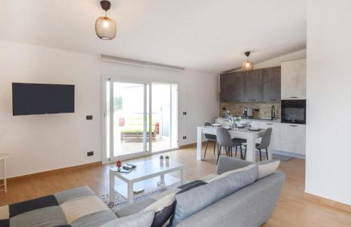 Nice Apartment In Reggio Calabria - Foto 3