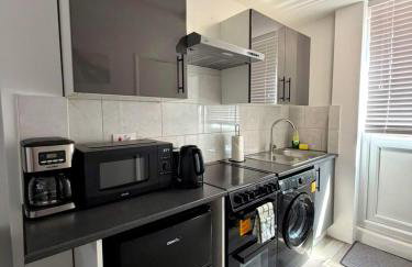 Modern Studio with Free Parking Near City Airport and ExCeL - Foto 3