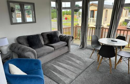 Aspen Lodge - Photo 2