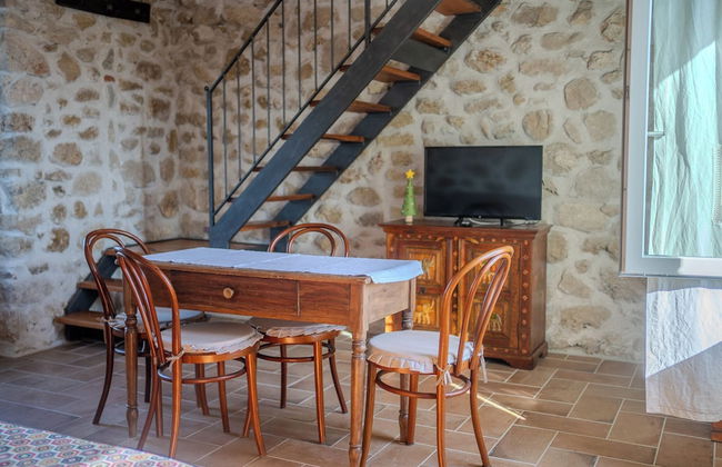 Casale nel Verde con Piscina e Vista - Foto 11