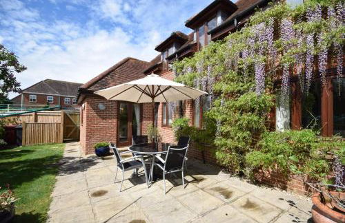 Wisteria Way, Tangmere - Foto 1