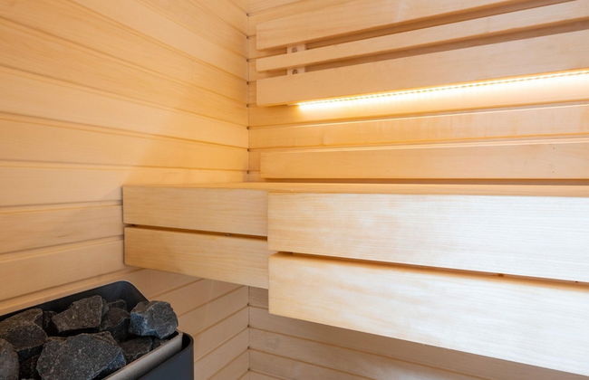 Wellness Lodge With Sauna on a Holiday Park - Photo 16