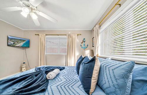 Heated Pool Spa BBQ Pool Table WiFi Near Beach-Downtown Fun - Foto 24