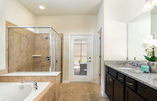 Special Rate Spacious Home With Private Pool! - Foto 19