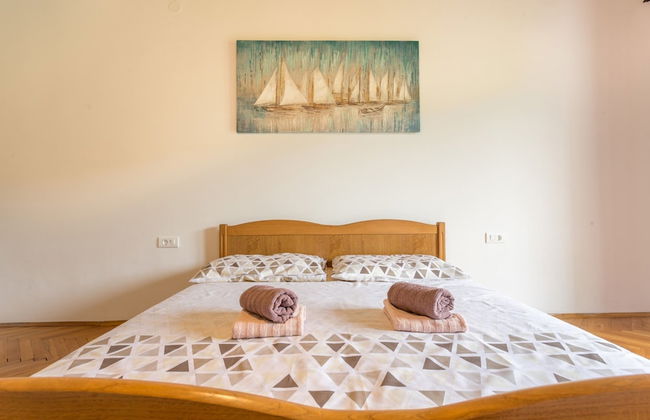 Large 150 m2 apt With Pool and 500 m2 Garden - Foto 6