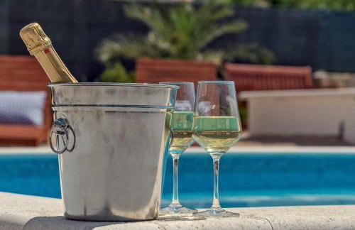 Luxury Villa,private pool, sauna,Jacuzzi,near Split - Photo 13