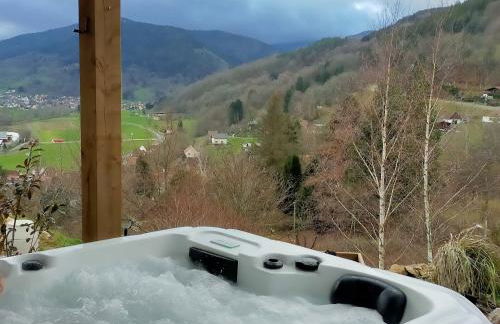Au chalet de JO avec accès à l'espace piscine et jacuzzi - Foto 5