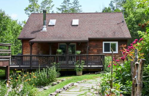 Serene Retreat on a Stream - Photo 35