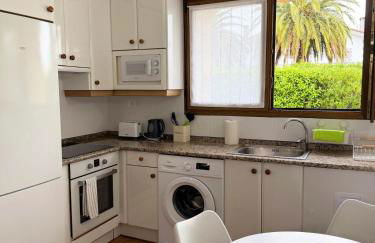 Apartamento con jardin y parking privado - Foto 5